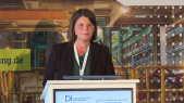thumbnail of medium Dr. Luisa Sievers – Wettbewerbsfähigkeit durch strukturelle Anpassung und grüne Importe
